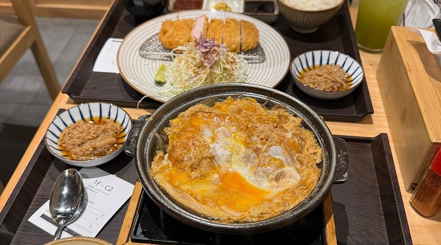 Fujiro is a quiet, home-style Japanese eatery known for its authentic curry sets